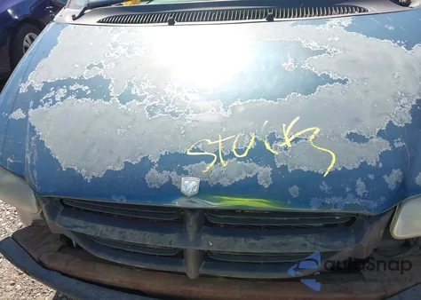 2000 Dodge Caravan z USA, uszkodzony, nr VIN 2B4GP2531YR535393